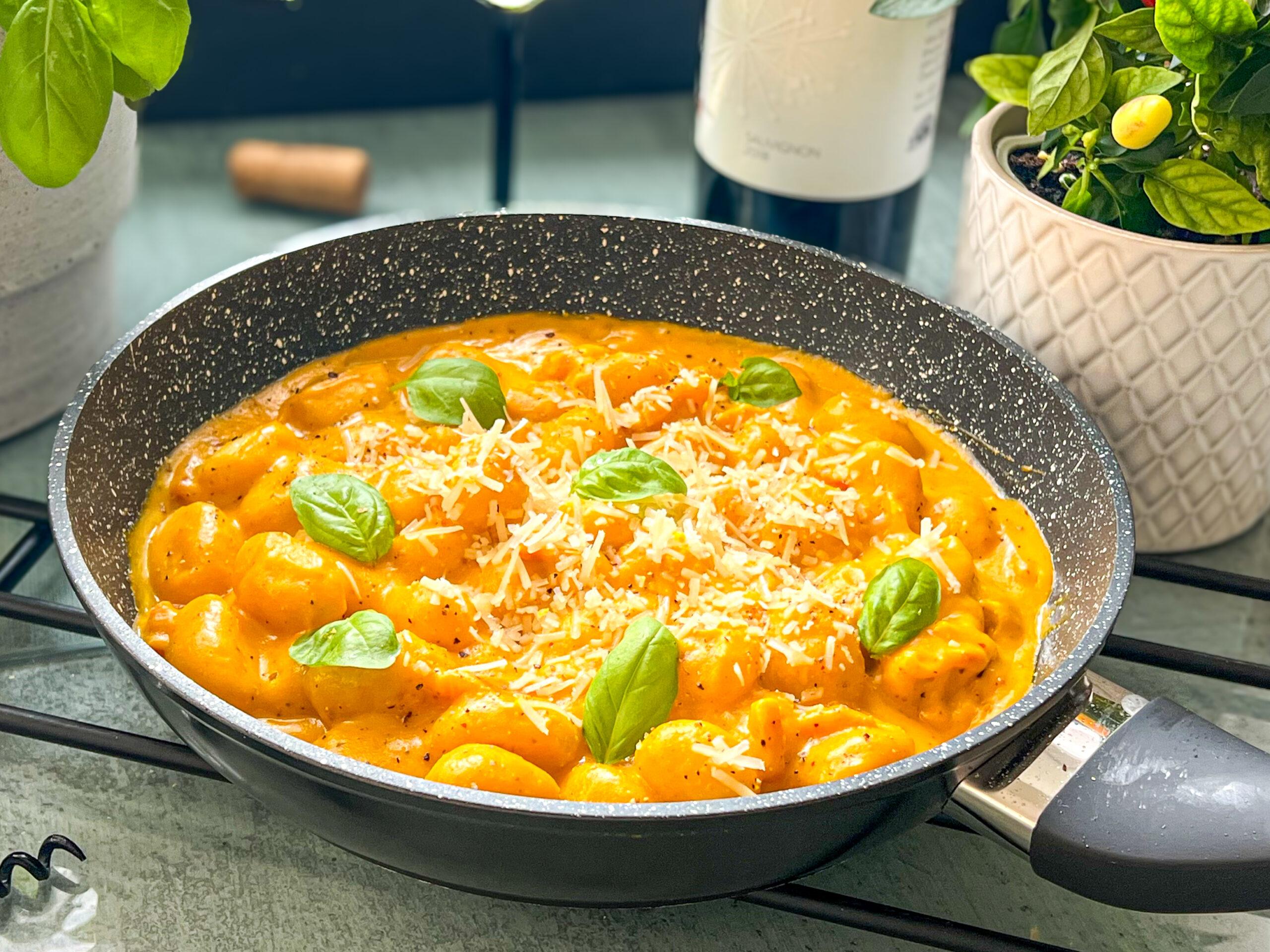 Krémové noky v dýňové omáčce