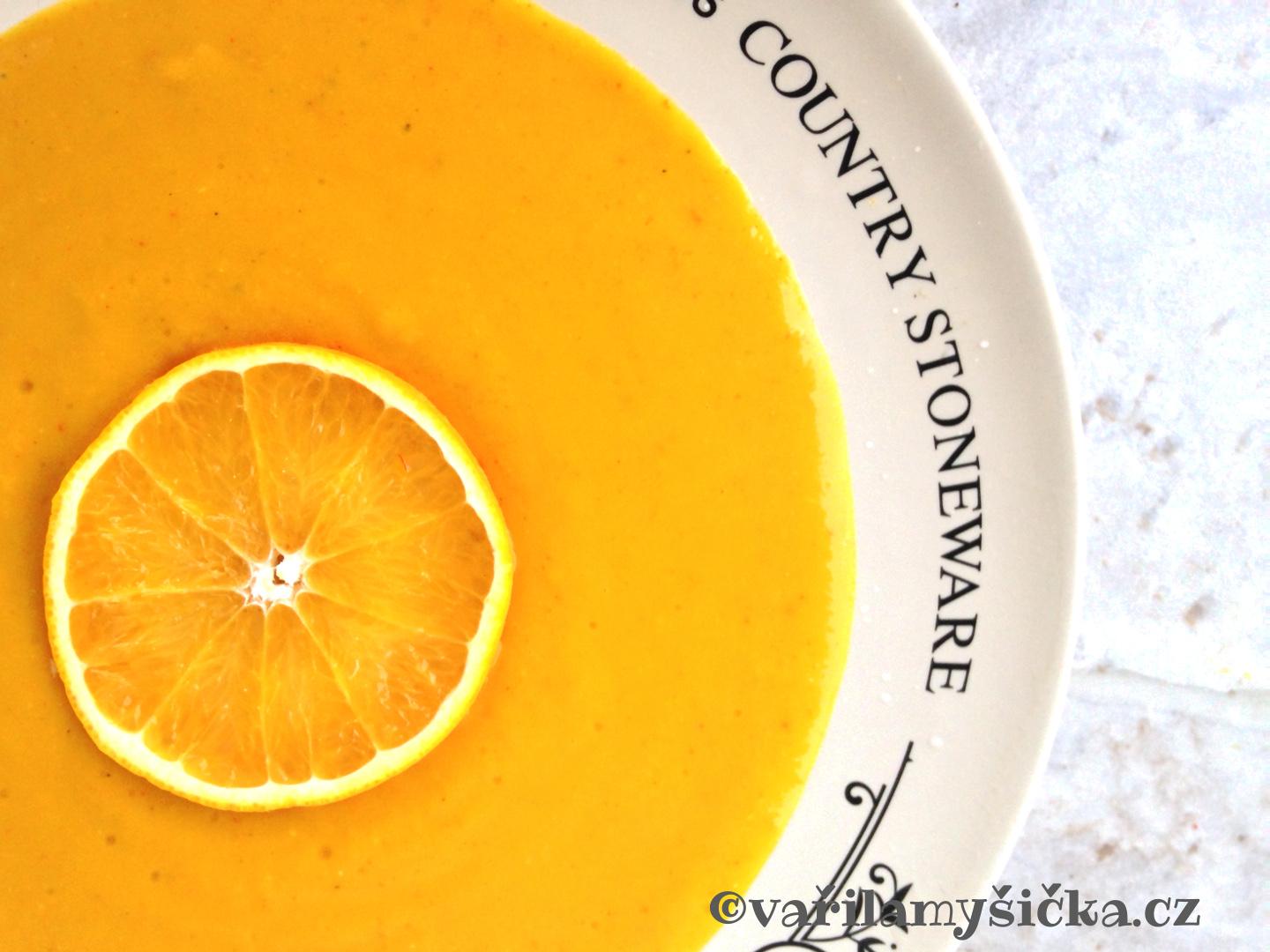 Polévka z dýně hokkaido