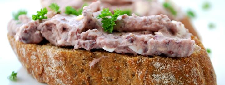 Fazolová pomazánka s vejci