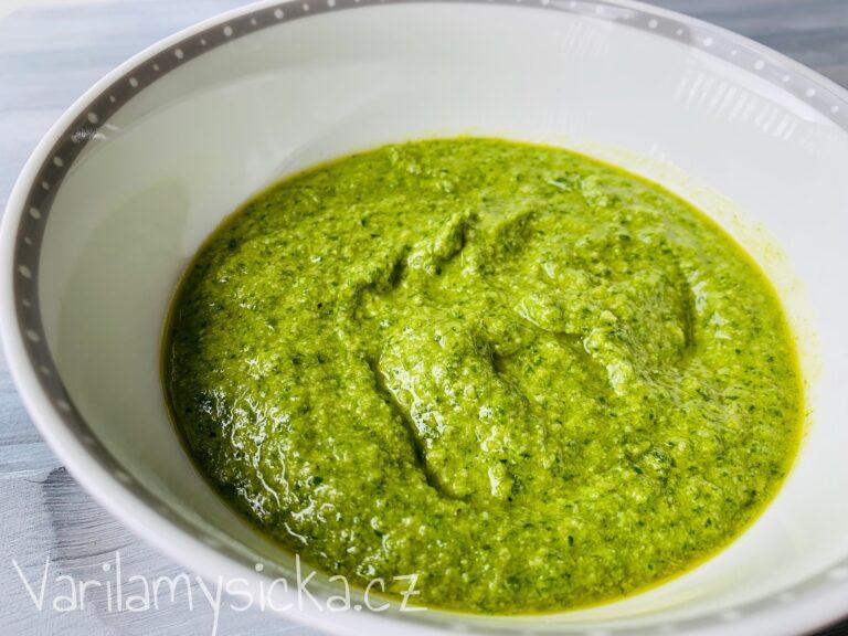 Domácí pesto