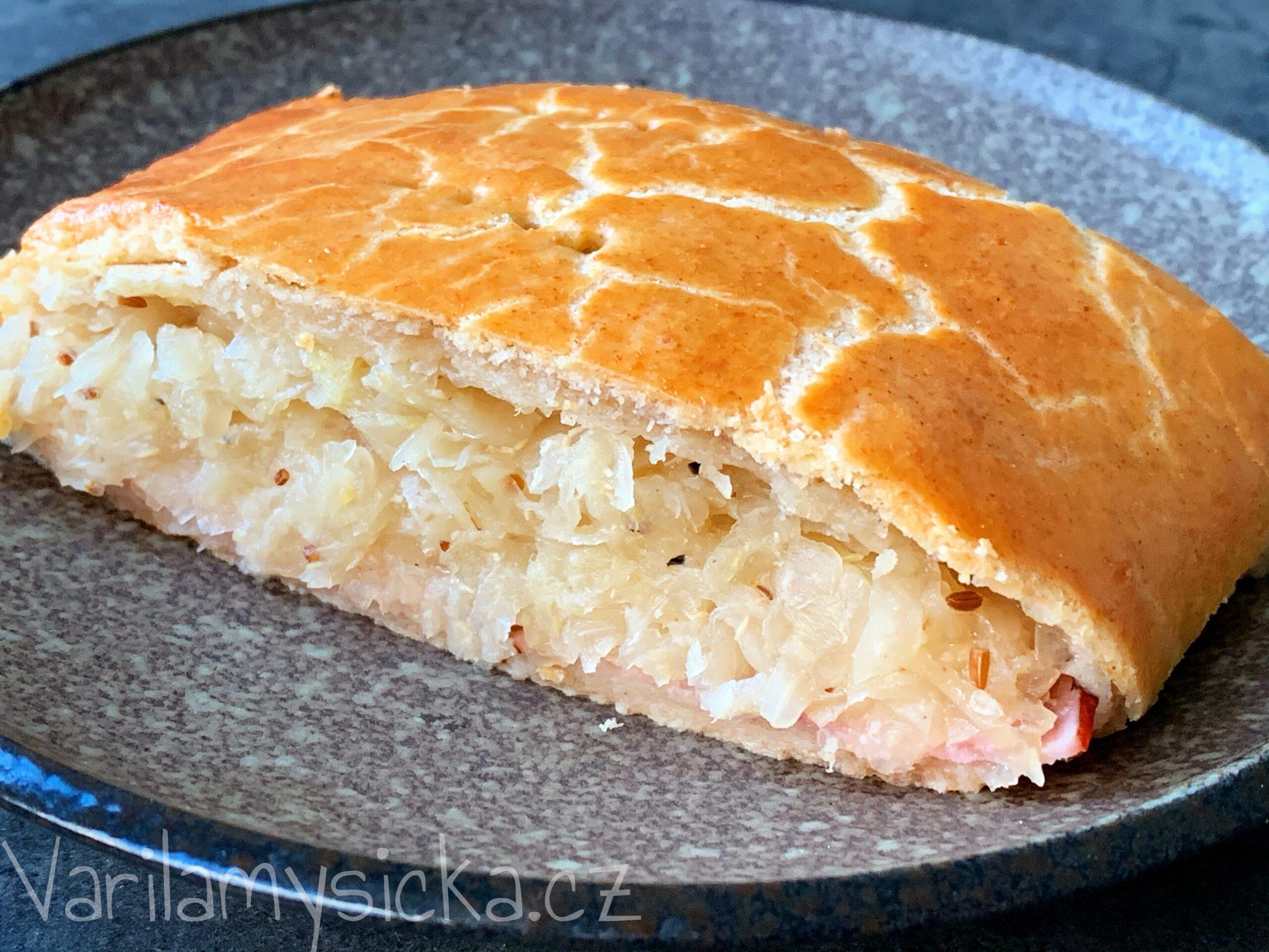 Zelný závin domácí tvarohové těsto