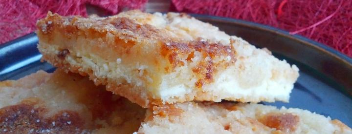 Sypaný tvarohový koláč