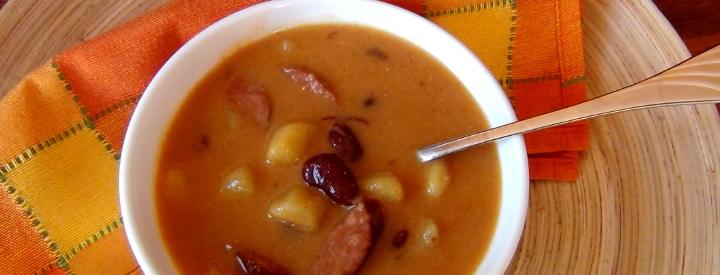 Polevka s fazolemi a smetanou