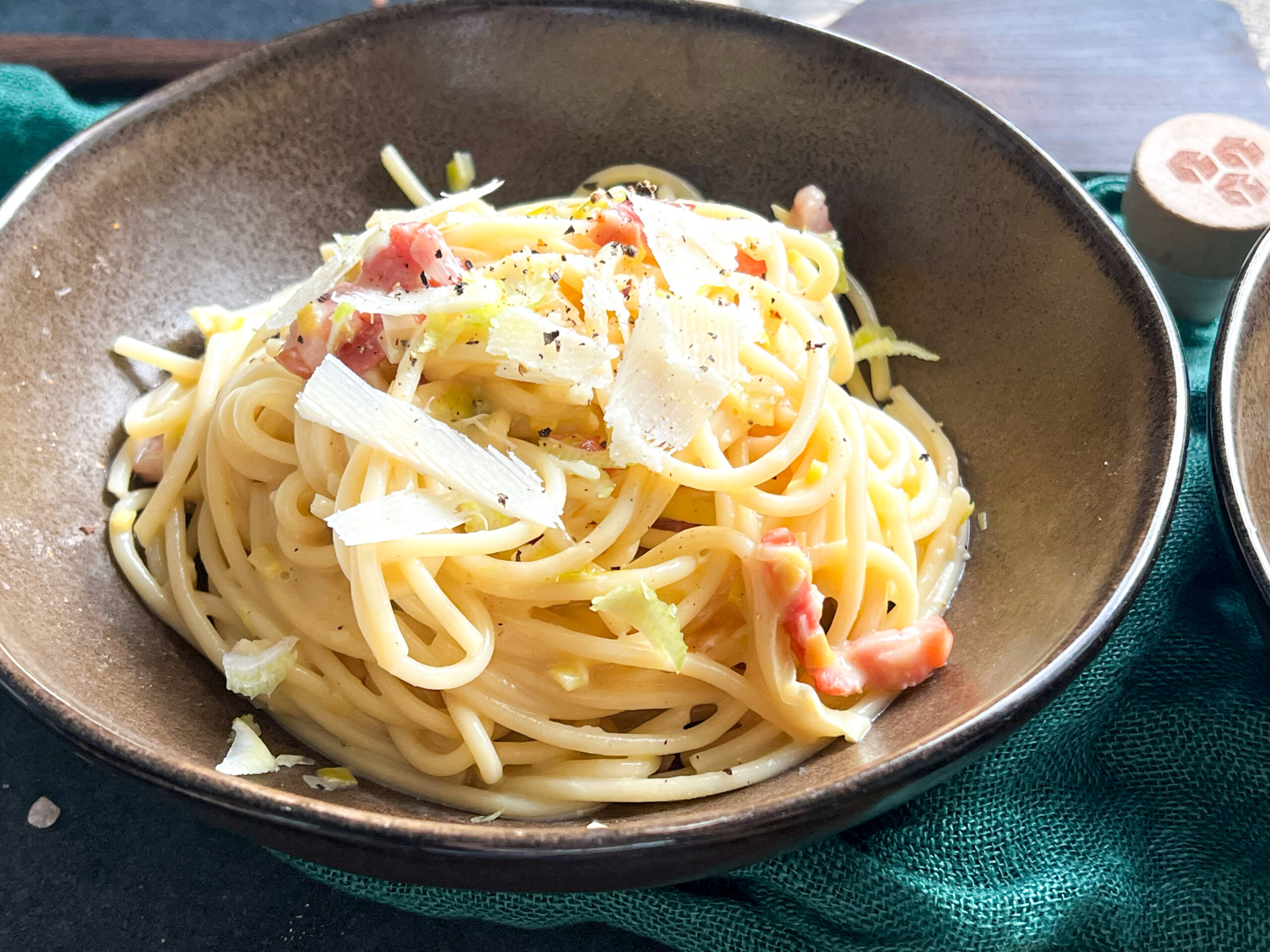 Špagety carbonara ve verzi s pórkem